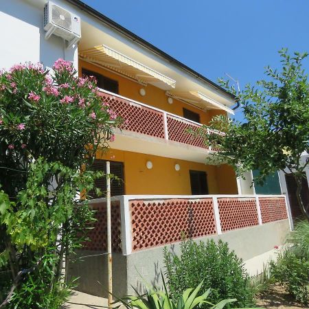 Apartments Cubranic Baška Exteriör bild
